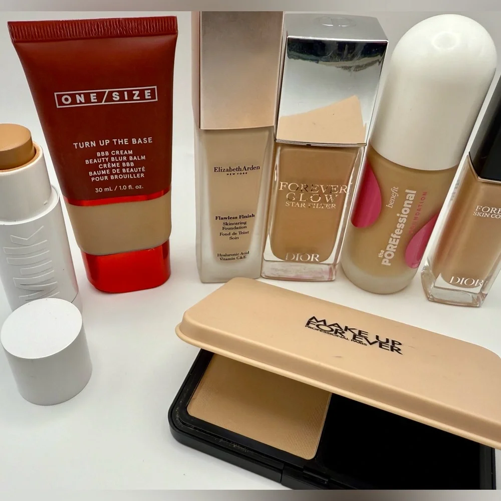 BUNDLE LOT OF VARIOUS LIGHT/NEUTRAL HIGH-END FOUNDATIONS - AS IS